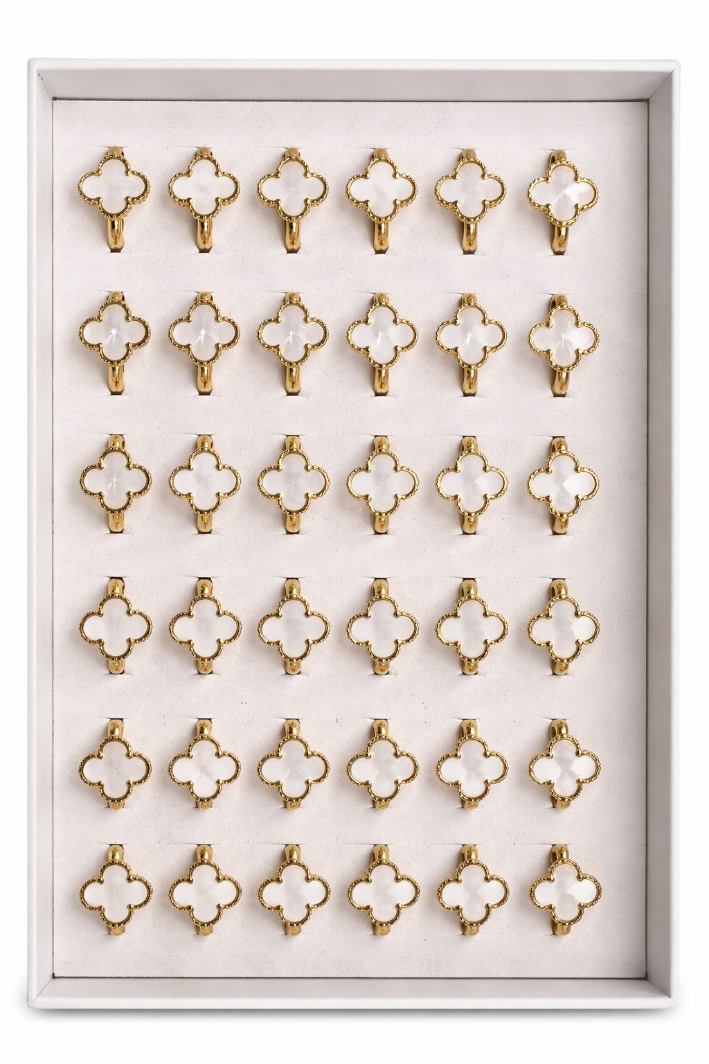 Clover ring box (White)